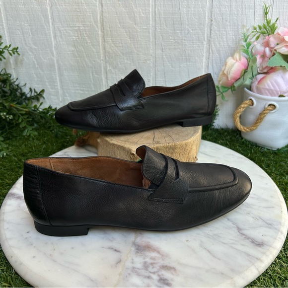PAUL GREEN Natalie Penny Loafer Women
Elegant Black Leather Loafers UK 3.5 US 6 main image 16